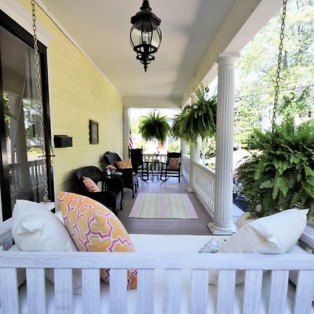 34 State "Historic Luxury Suites" Skaneateles Bagian luar foto