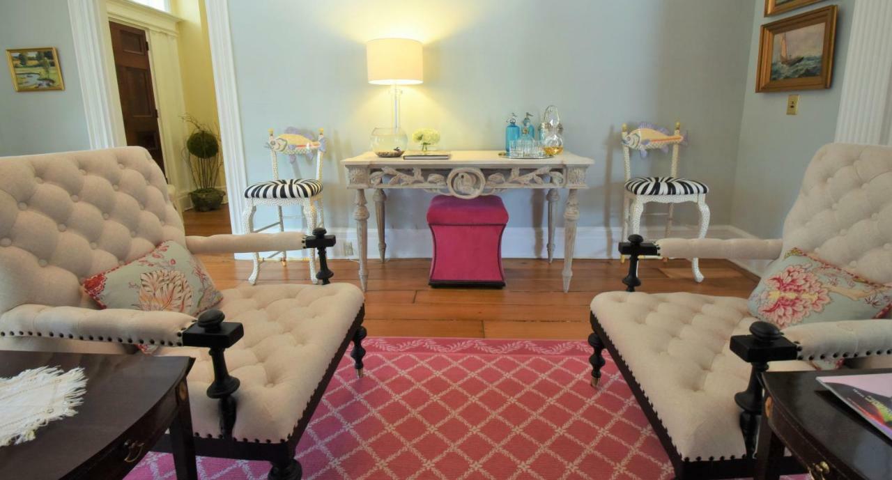 34 State "Historic Luxury Suites" Skaneateles Bagian luar foto