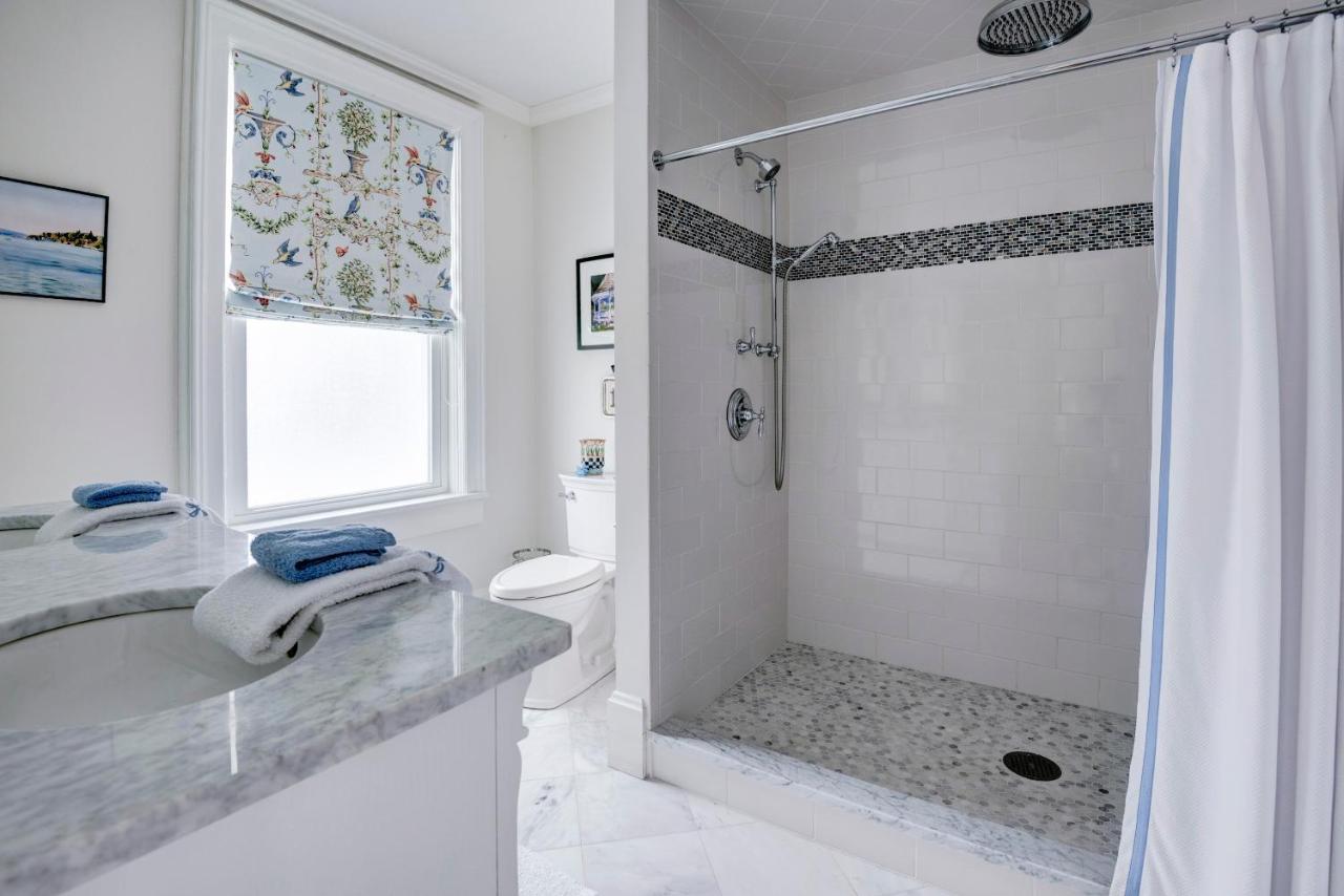 34 State "Historic Luxury Suites" Skaneateles Bagian luar foto