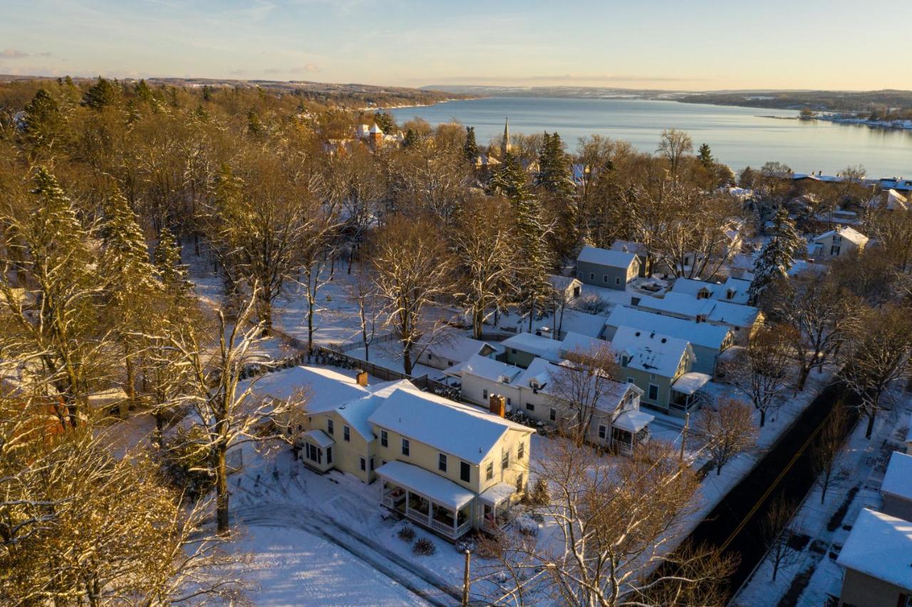 34 State "Historic Luxury Suites" Skaneateles Bagian luar foto
